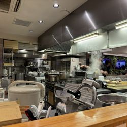 人類みな麺類 - 厨房