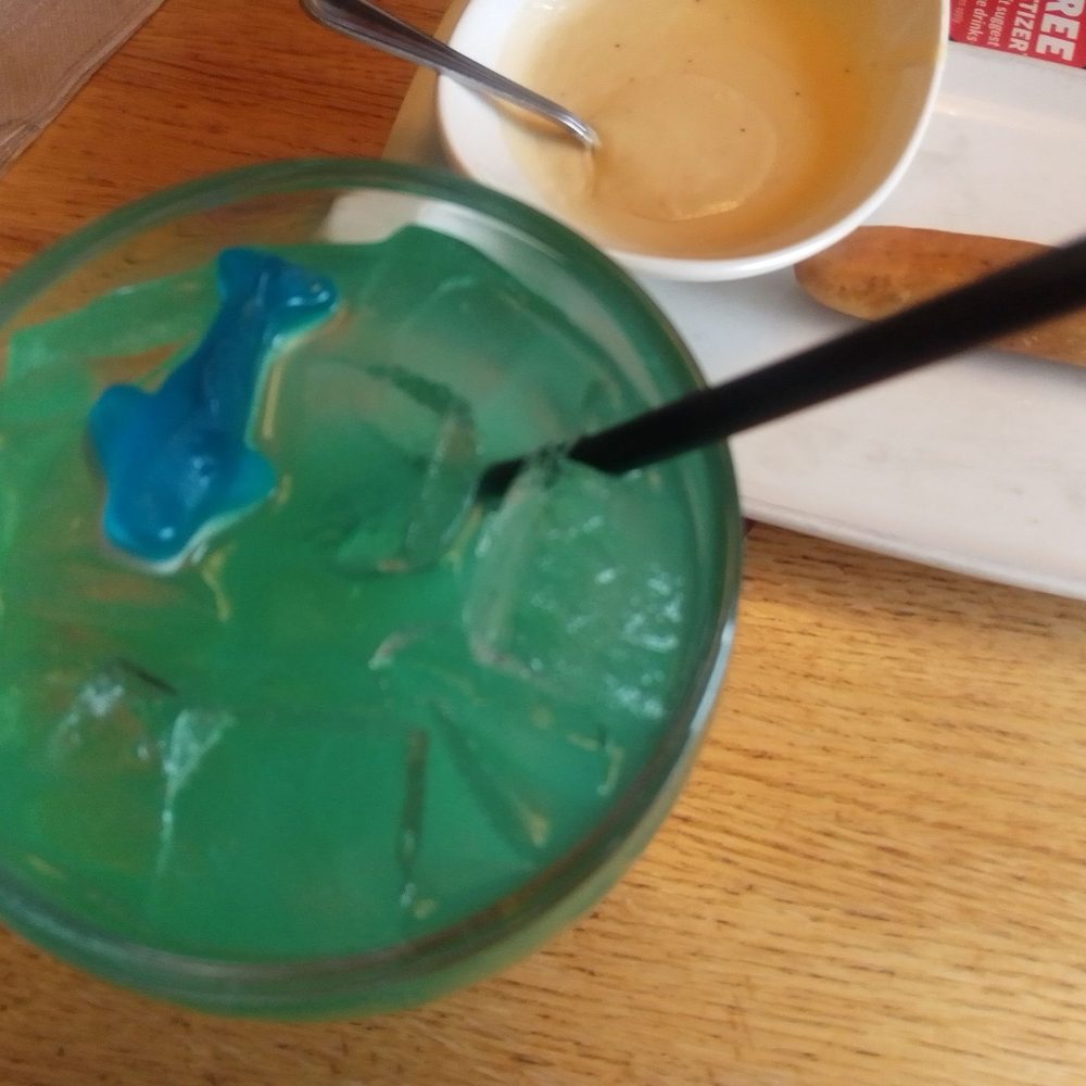 Applebee's Grill + Bar - Tipsy Shark - American Near Me - Benton Harbor, Michigan