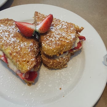 Kristof's Kafe - Strawberry French Toast - American Near Me - Davie, Florida
