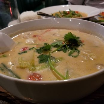 Delish Thai - Tom Kha  was a big miss - Thai Near Me - Vancouver, Washington