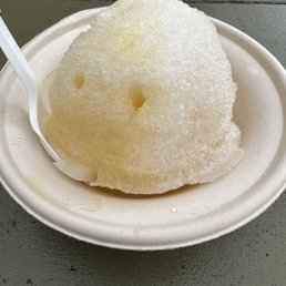 Pineapple (yellow) and lime (clear) shave ice. Each spoonful was packed full of fruity flavor!