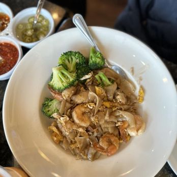 Thai Touch Asian Fusion - Pad See Ew - Thai Near Me - Glendale, California Thai Touch Asian Fusion - Pad See Ew - Thai Near Me - Glendale, California