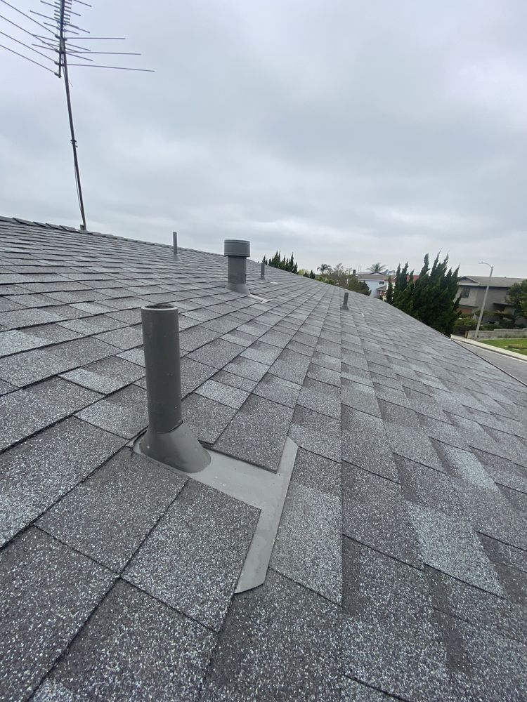 Slide of Roofing Company in Pasadena 