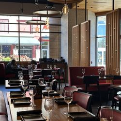 P.F. Chang's - Interior