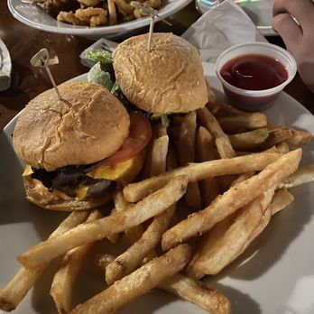 The Comedy & Magic Club - Sliders (TikTok: @justandyvu) - Comedy Clubs Near Me - Hermosa Beach, California