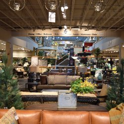 HOM Furniture
