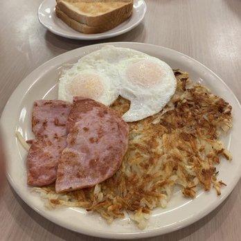 Nick's Coney Island - Dining room - Breakfast & Brunch Near Me - Wayne, Michigan