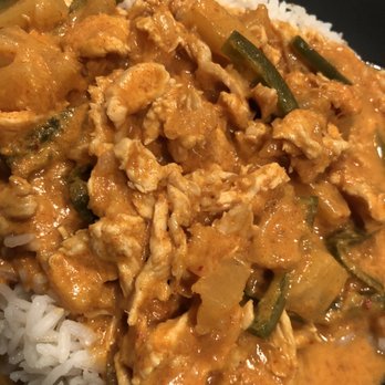 Bowl Thai - Pineapple Curry with Chicken - Thai Near Me - Gardena, California