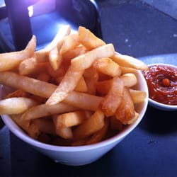 The Burger Joint - Small chips with peri peri sauce