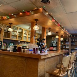 Berliner Kindl German Restaurant & Deli - Beautiful bar!!