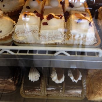 Elm Diner - Deserts are all made in house - Diners Near Me - West Haven, Connecticut