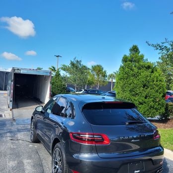 Champion Porsche - 2018 Macan (out of state purchase) - Car Dealers Near Me - Pompano Beach, Florida Champion Porsche - 2018 Macan (out of state purchase) - Car Dealers Near Me - Pompano Beach, Florida