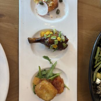 Cochon Dingue Lebourgneuf - Appetizer trio - French Near Me - Quebec City, Quebec Cochon Dingue Lebourgneuf - Appetizer trio - French Near Me - Quebec City, Quebec