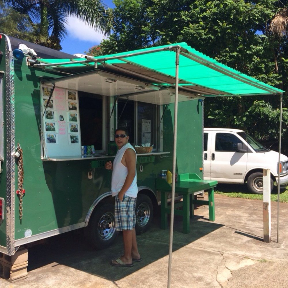 Chow's - The hubby ordering food - Food Trucks Near Me - Hana, Hawaii Chow's - The hubby ordering food - Food Trucks Near Me - Hana, Hawaii