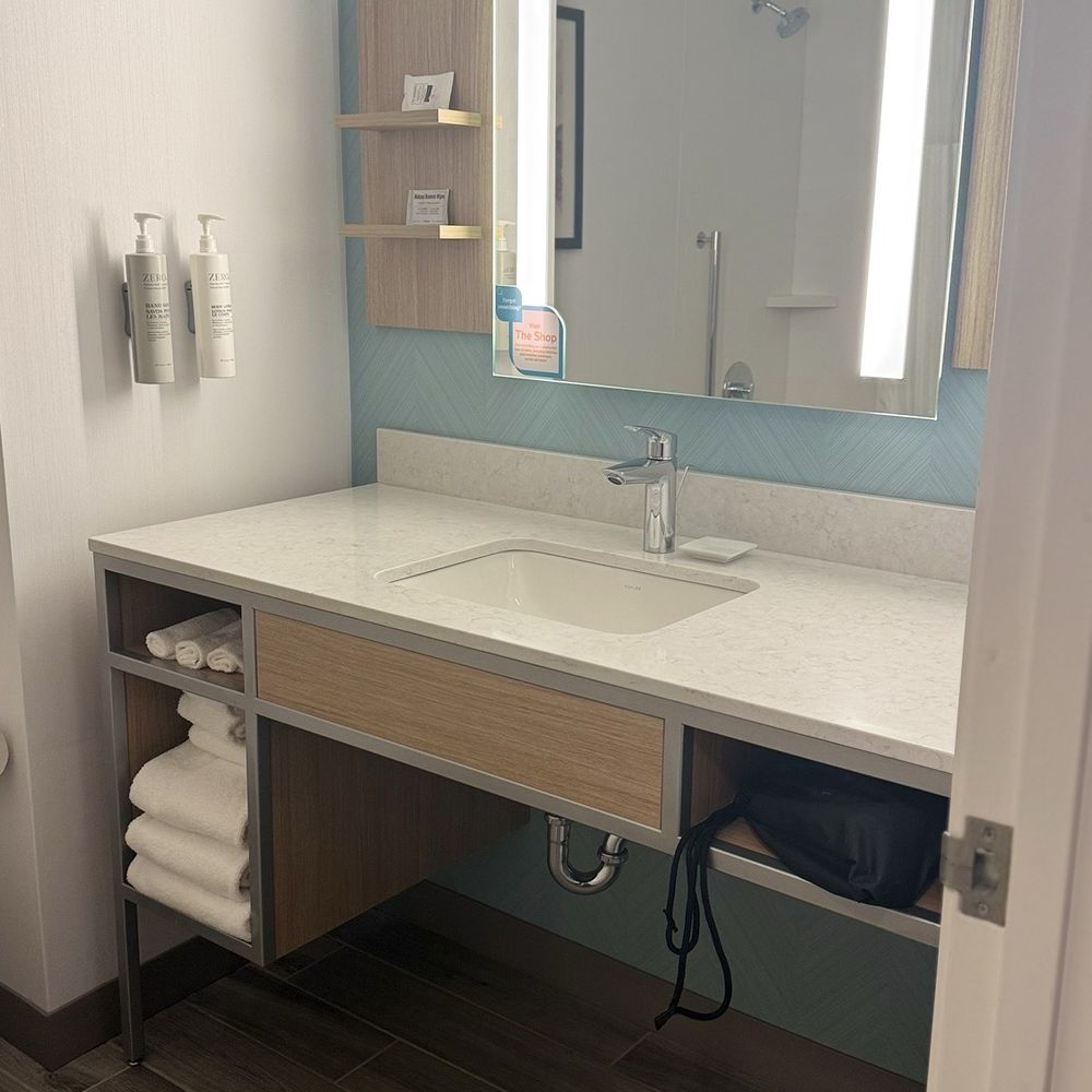 Marriott Tacoma Downtown - Hotels Near Me - Tacoma, Washington