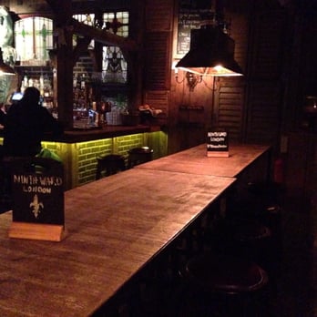 Ninth Ward - Interior - Cajun/Creole Near Me - Clerkenwell, XGL