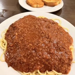 Late night spaghetti with meat sauce! Late night spaghetti with meat sauce!