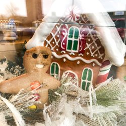 Grainharvest Breadhouse - Holiday Window