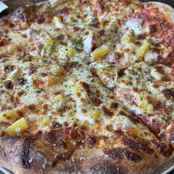 Pizza e Birra - Hawaiian pizza (small) - Pizza Near Me - San Diego, California