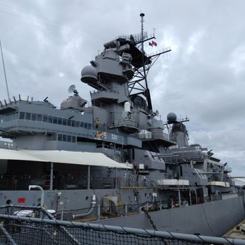 Battleship Missouri Memorial - Landmarks & Historical Buildings Near Me - Honolulu, Hawaii Battleship Missouri Memorial - Landmarks & Historical Buildings Near Me - Honolulu, Hawaii