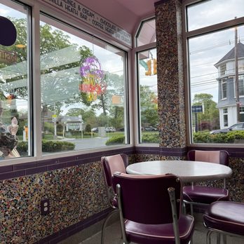 Crazees - Ice Cream & Frozen Yogurt Near Me - Rumson, New Jersey Crazees - Ice Cream & Frozen Yogurt Near Me - Rumson, New Jersey