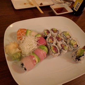 Tanoshi - Sushi Bars Near Me - Chicago, Illinois