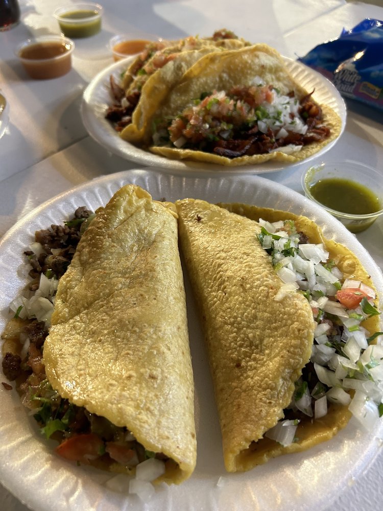 TAQUERIA EL TIO Updated September 2024 14 Photos Compton