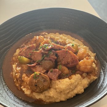 Restaurant 17 - Shrimp and Grits - New American Near Me - Travelers Rest, South Carolina