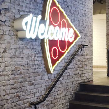 Giordano's - Pizza Near Me - Chicago, Illinois