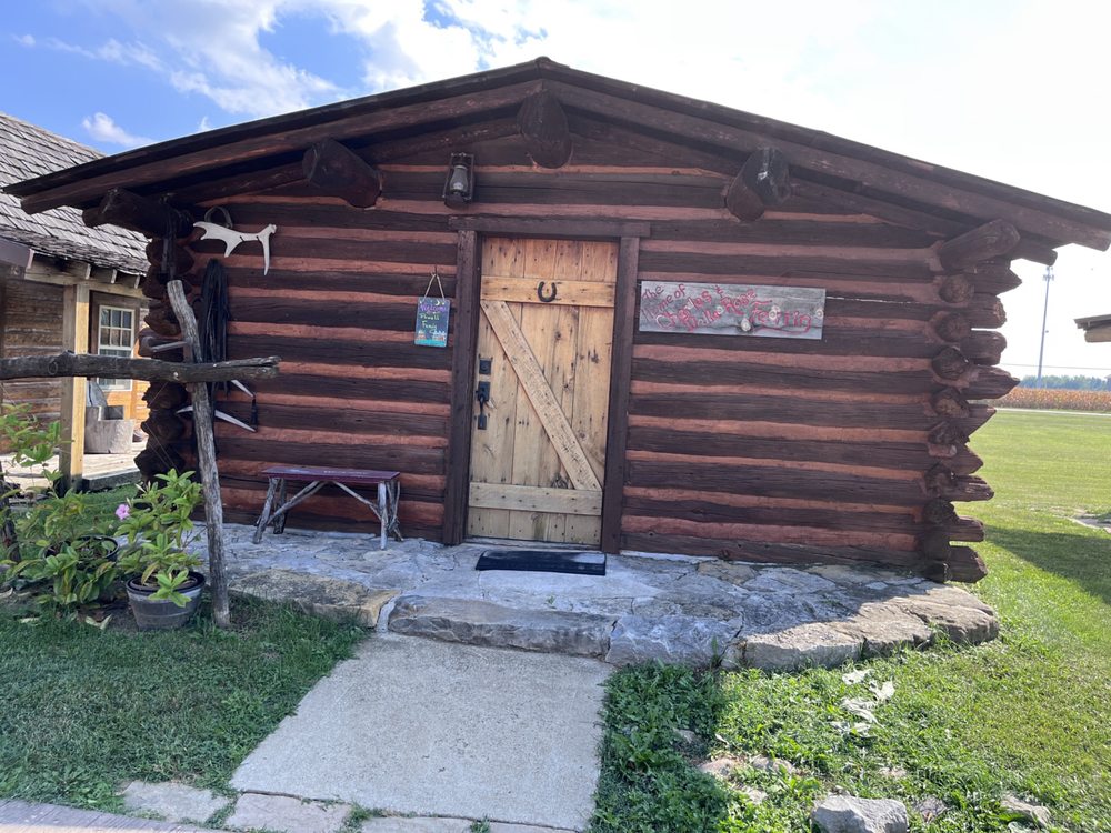 NAUVOO LOG CABINS Updated September 2024 65 N Wincherster St