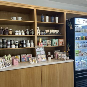 Lavender & Honey Redondo - Inside - Cafes Near Me - Redondo Beach, California