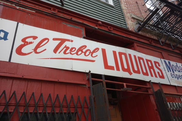 El Trebol Liquors & Bar by null