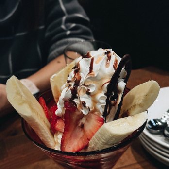 Oswego Grill - Banana Split - American Near Me - Beaverton, Oregon Oswego Grill - Banana Split - American Near Me - Beaverton, Oregon