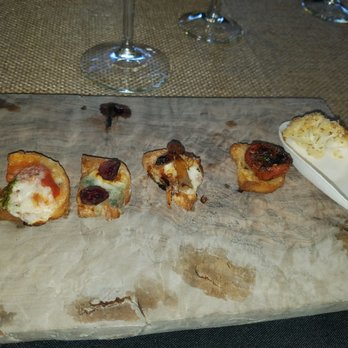 Miramonte Winery - Wine and ap. paring @ Miramonte wine tour. Really good bites. - Wineries Near Me - Temecula, California Miramonte Winery - Wine and ap. paring @ Miramonte wine tour. Really good bites. - Wineries Near Me - Temecula, California