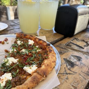 Alpine Inn - Besio Pizza - Burgers Near Me - Portola Valley, California