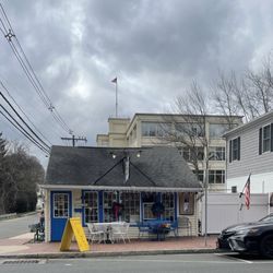 Whistle Stop Cafe - Exterior with road side parking