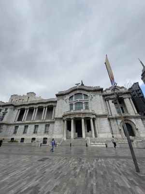 Palacio de Bellas Artes by null