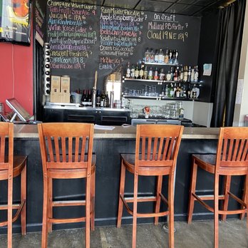Republica - Bar seating - Gastropubs Near Me - Berkley, Michigan