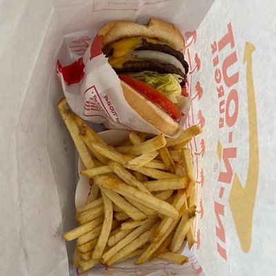 In-N-Out Burger by null