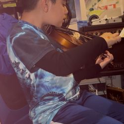 Rossi Music - Violin lesson for my 9 year old