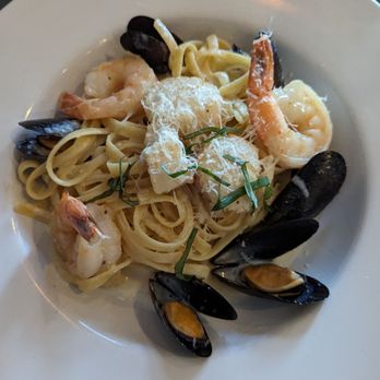 42nd Street Bar and Grill - Seafood Pasta - New American Near Me - Myrtle Beach, South Carolina 42nd Street Bar and Grill - Seafood Pasta - New American Near Me - Myrtle Beach, South Carolina