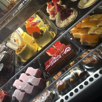 Pinecrest Bakery - Cuban Near Me - Miami, Florida