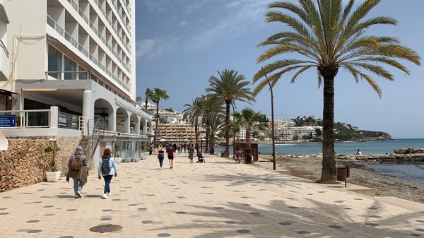 Platja de ses Figueretes by null