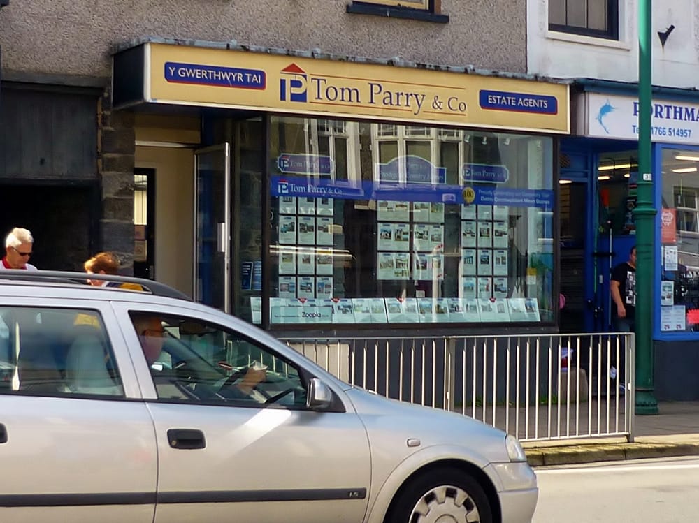 TOM PARRY & CO. 80 High Street, Porthmadog, Gwynedd, United Kingdom