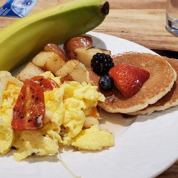 American Express Centurion Lounge - Breakfast - Airport Lounges Near Me - Houston, Texas American Express Centurion Lounge - Breakfast - Airport Lounges Near Me - Houston, Texas