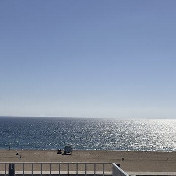 Venice Suites - view from the rooftop patio - Hotels Near Me - Venice, California