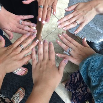 Samantha's Mini Spa - Hair Stylists Near Me - Minneapolis, Minnesota