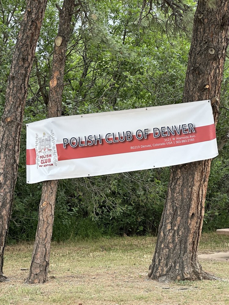 Larkspur Community Park Logo