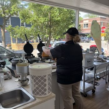 Kilwins Ice Cream - Chocolate - Fudge - Ice Cream & Frozen Yogurt Near Me - Saugatuck, Michigan