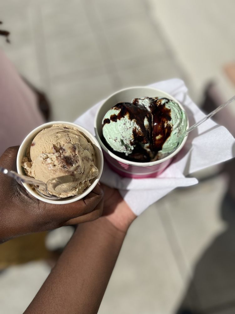 SWEET PEAS ICE CREAM SHOP CLOSED Updated September 2024 301 N